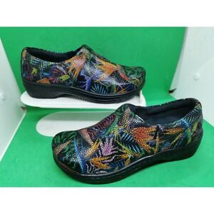 Klogs Footwear Mission Hawaiian Ni Ptofessional Nursing Clogs Shoes Size 6.5 M